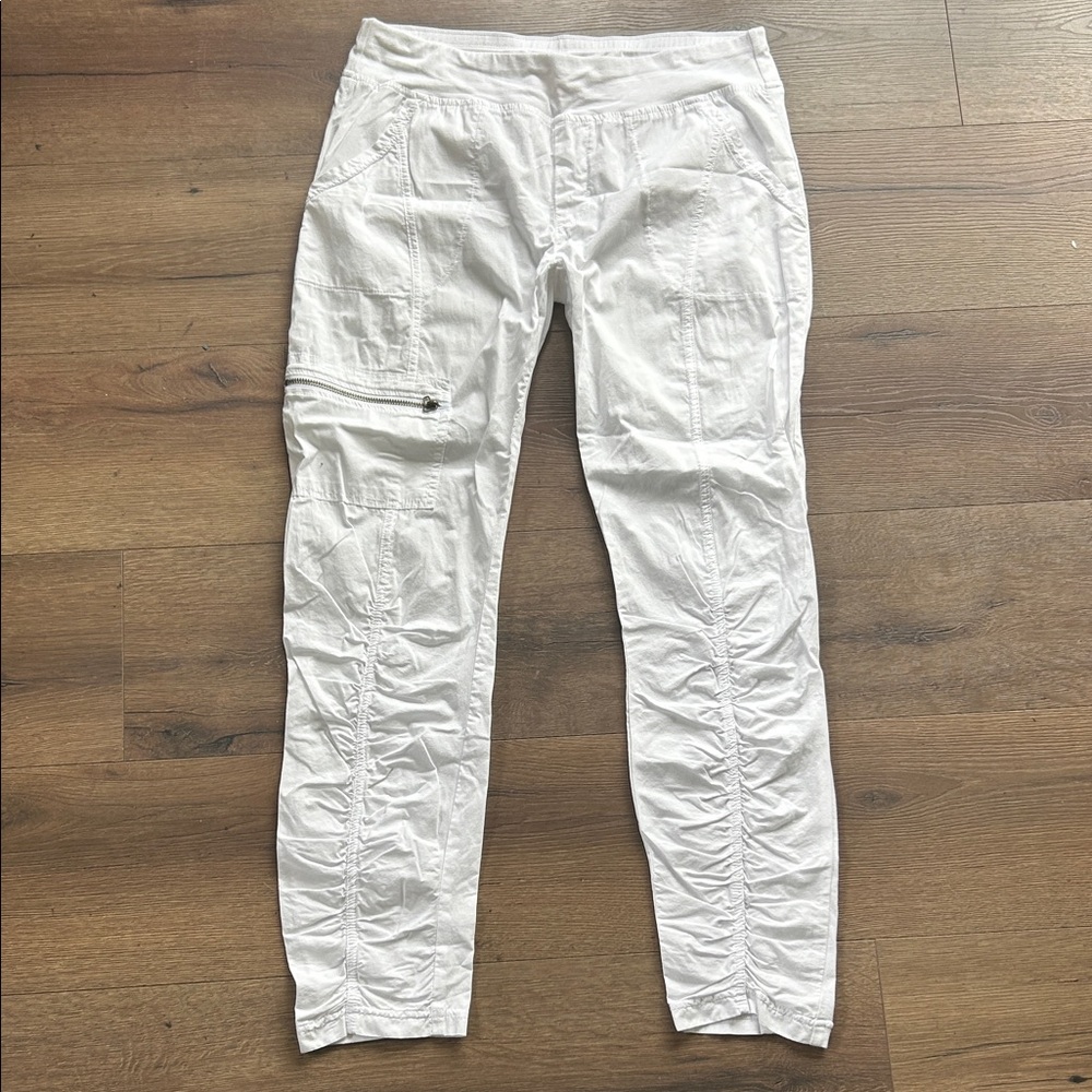 Wearables Slim White Cargo Jogger pants ! Medium
